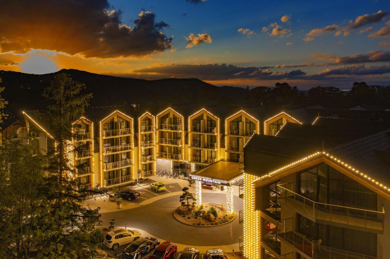 Green Mountain 5* Hotel Karpacz Buitenkant foto The Village at Mammoth